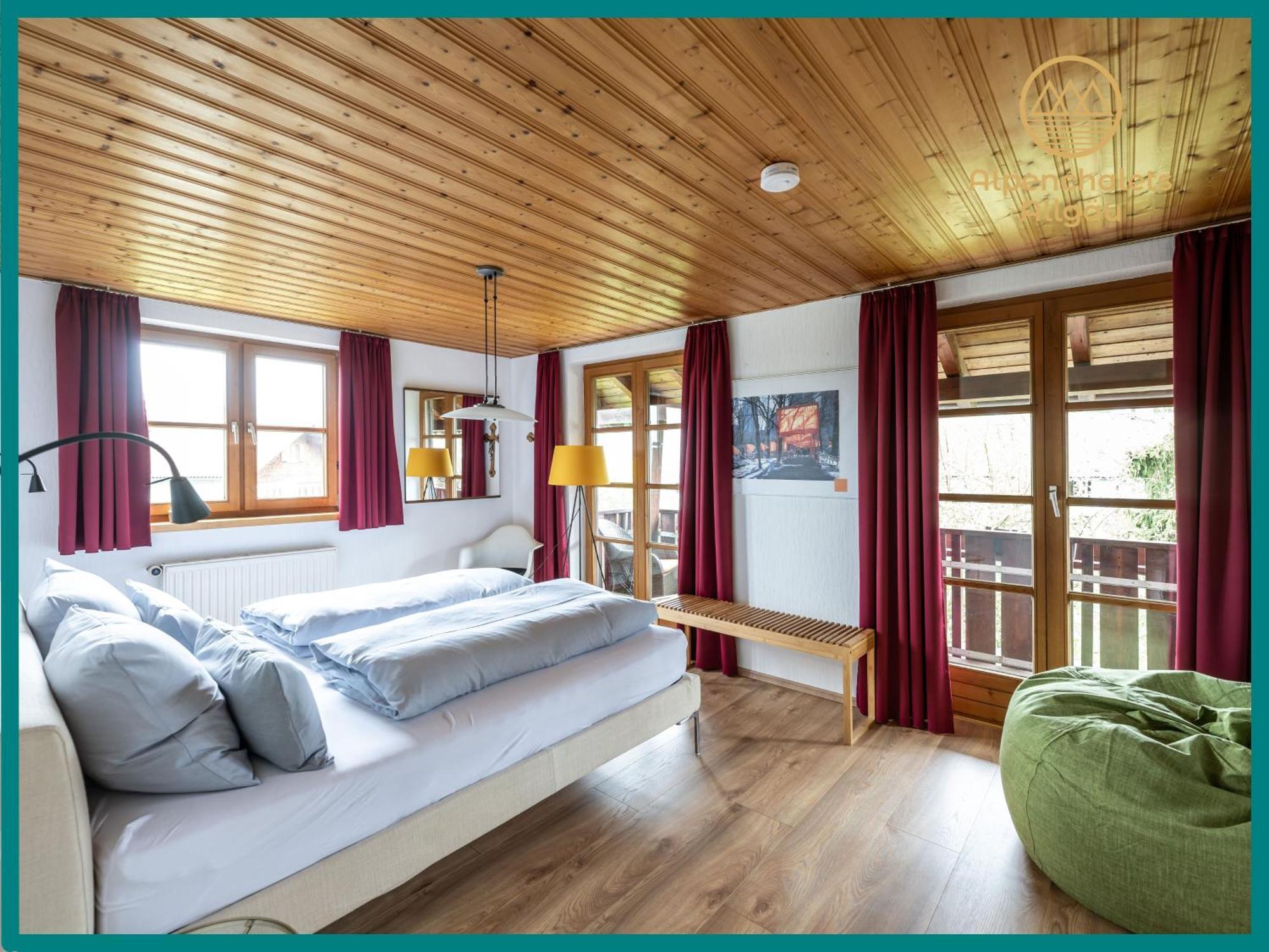 Gemuetliches Ferienhaus Mit Garten Kamin, Eine Separate Ferienwohnung, Neu Renoviert, Ideal Fuer Familien Und Gruppen Immenstadt im Allgäu Exteriör bild